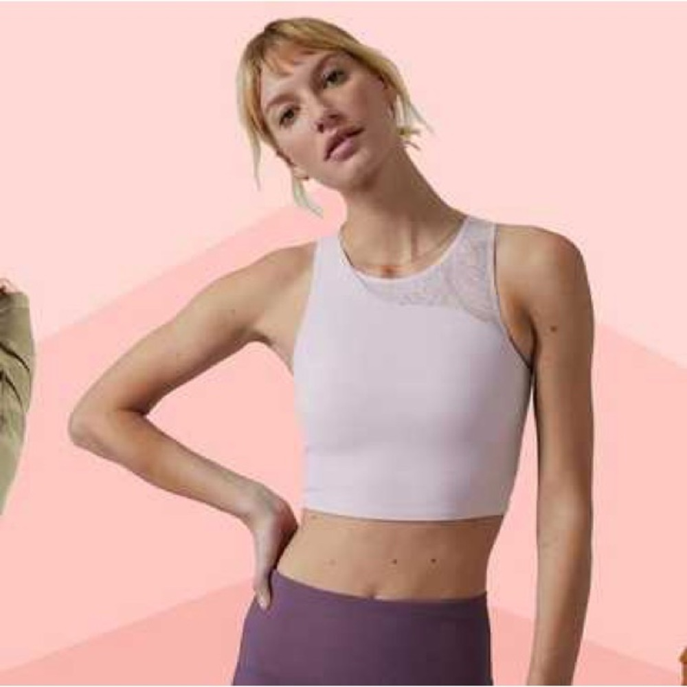Athleta Conscious Crop with Lace Back